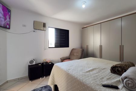 Suíte de casa para alugar com 3 quartos, 120m² em Jardim Vila Galvao, Guarulhos