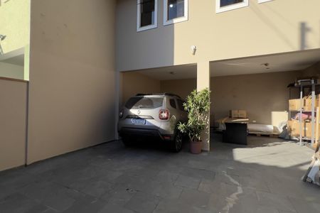 Garagem de casa para alugar com 3 quartos, 120m² em Jardim Vila Galvao, Guarulhos