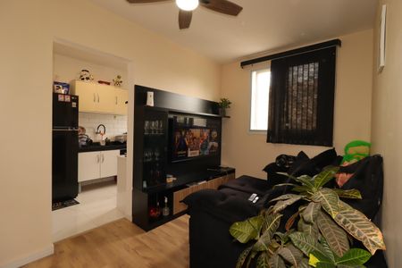 Sala de apartamento à venda com 2 quartos, 49m² em Parque Oratório, Santo André