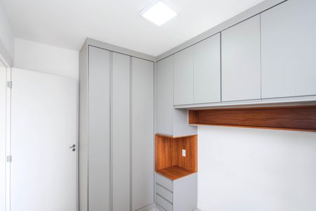 Quarto 1 de apartamento para alugar com 2 quartos, 35m² em Parque Bristol, São Paulo