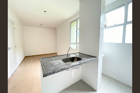 Apartamento à venda com 43m², 2 quartos e 1 vagaSala/Cozinha