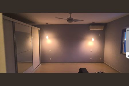 Quarto de casa de condomínio para alugar com 3 quartos, 240m² em Itaipuaçu, Maricá