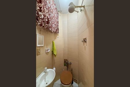 Apartamento à venda com 70m², 2 quartos e sem vagaÁrea de serviço - banheiro