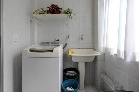 Apartamento para alugar com 80m², 2 quartos e 1 vagaÁrea de Serviço