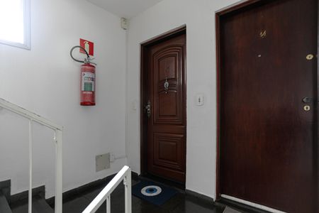 Apartamento para alugar com 80m², 2 quartos e 1 vagaEntrada