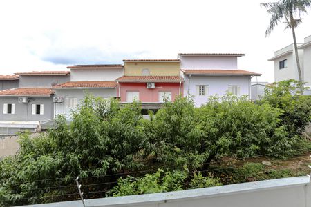 Apartamento para alugar com 80m², 2 quartos e 1 vagaVista - Sacada