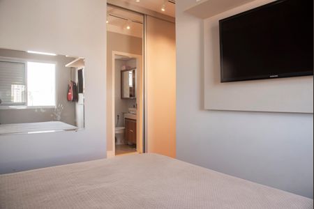 Apartamento à venda com 72m², 2 quartos e 2 vagasSuíte