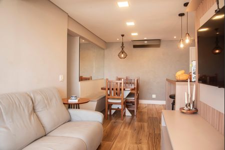 Apartamento à venda com 72m², 2 quartos e 2 vagasSala