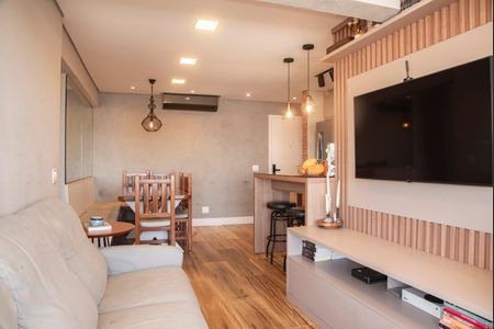 Apartamento à venda com 72m², 2 quartos e 2 vagasSala