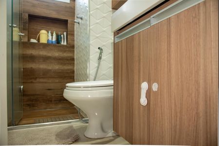 Apartamento à venda com 72m², 2 quartos e 2 vagasBanheiro