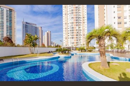 Apartamento para alugar com 70m², 2 quartos e 1 vagaÁrea comum - Piscina