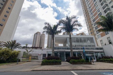Apartamento para alugar com 70m², 2 quartos e 1 vagaFachada