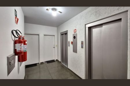 Apartamento à venda com 70m², 2 quartos e sem vagaÁrea comum