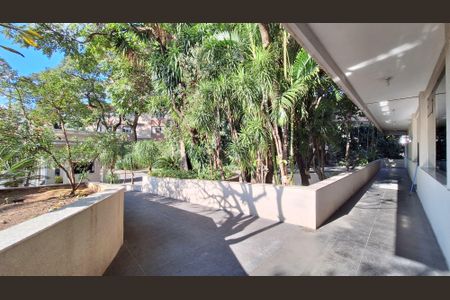 Apartamento à venda com 70m², 2 quartos e sem vagaÁrea comum