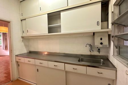 Apartamento para alugar com 162m², 3 quartos e sem vaga Apartamento para alugar com 162m², 3 quartos e sem vagaCozinha