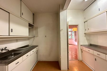 Apartamento para alugar com 162m², 3 quartos e sem vaga Apartamento para alugar com 162m², 3 quartos e sem vagaCozinha