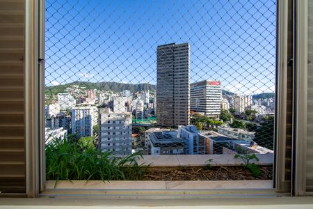 VISTA de apartamento para alugar com 2 quartos, 75m² em Serra, Belo Horizonte