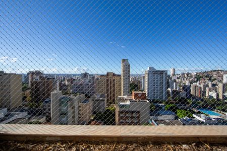 VISTA de apartamento para alugar com 2 quartos, 75m² em Serra, Belo Horizonte
