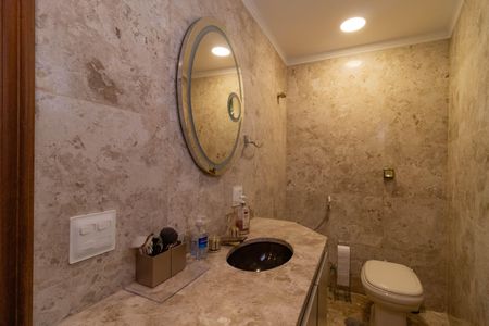 Apartamento à venda com 278m², 4 quartos e 3 vagasBanheiro Social