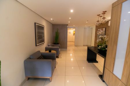 Apartamento à venda com 70m², 2 quartos e 1 vaga Apartamento à venda com 70m², 2 quartos e 1 vagaPortaria