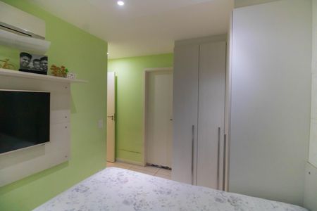 Apartamento à venda com 70m², 2 quartos e 1 vaga Apartamento à venda com 70m², 2 quartos e 1 vagaSuíte