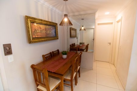 Apartamento à venda com 70m², 2 quartos e 1 vaga Apartamento à venda com 70m², 2 quartos e 1 vagaSala