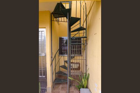 Casa para alugar com 50m², 1 quarto e sem vagaEscada