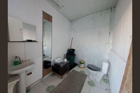 Casa à venda com 78m², 2 quartos e sem vaga Casa à venda com 78m², 2 quartos e sem vagaBanheiro Externo