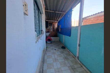 Casa à venda com 78m², 2 quartos e sem vaga Casa à venda com 78m², 2 quartos e sem vagaVaranda