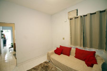 Quarto de casa para alugar com 1 quarto, 55m² em Vigário Geral, Rio de Janeiro