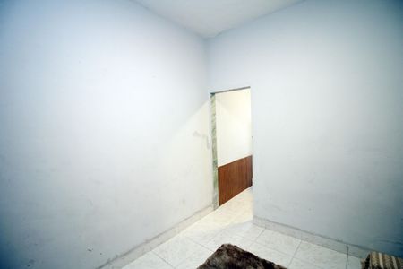 Quarto de casa para alugar com 1 quarto, 55m² em Vigário Geral, Rio de Janeiro