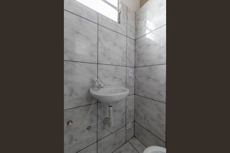 Banheiro de apartamento para alugar com 1 quarto, 20m² em Parada Quinze de Novembro, São Paulo