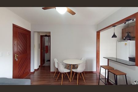 Sala  de apartamento à venda com 1 quarto, 43m² em Jardim Botânico, Porto Alegre