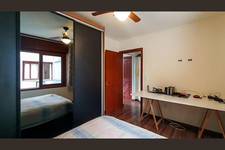 Quarto  de apartamento à venda com 1 quarto, 43m² em Jardim Botânico, Porto Alegre