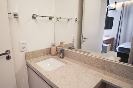 Studio à venda com 30m², 1 quarto e sem vaga Studio à venda com 30m², 1 quarto e sem vagaBanheiro