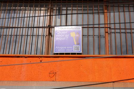 Apartamento para alugar com 23m², 1 quarto e sem vagaPlaca instalada na grade da janela - Código da placa: YEQA-96