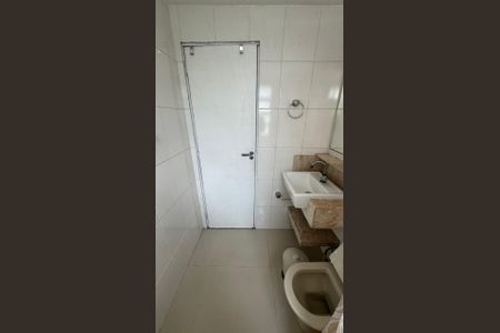 Banheiro de apartamento para alugar com 1 quarto, 38m² em Bela Vista, São Paulo