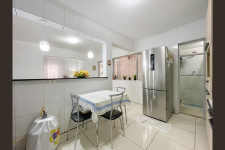 Casa à venda com 179m², 3 quartos e 1 vaga Casa à venda com 179m², 3 quartos e 1 vagaCozinha