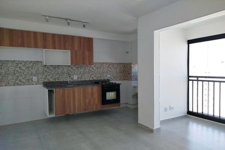 Sala com cozinha americana de apartamento para alugar com 2 quartos, 42m² em Mooca, São Paulo