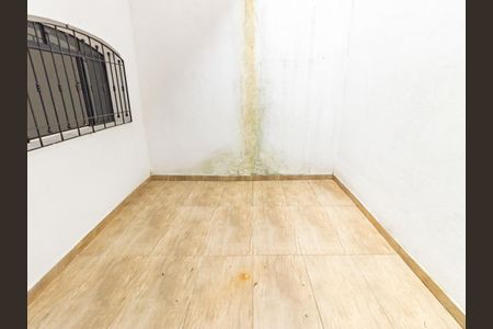 Casa à venda com 100m², 3 quartos e sem vaga Casa à venda com 100m², 3 quartos e sem vagaQuintal