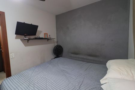 Casa de condomínio à venda com 66m², 2 quartos e 2 vagasQuarto 1