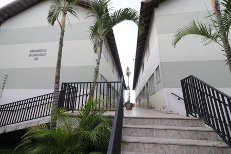Casa de condomínio à venda com 66m², 2 quartos e 2 vagasFachada