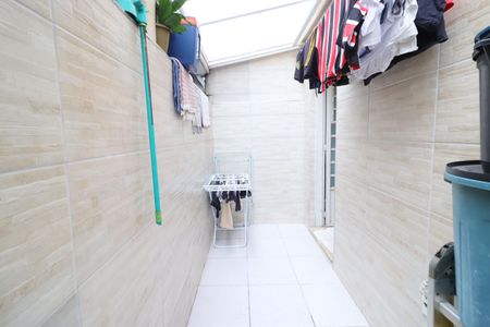 Casa de condomínio à venda com 66m², 2 quartos e 2 vagasÁrea de Serviço
