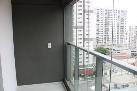 Studio para alugar com 30m², 1 quarto e sem vagaVaranda