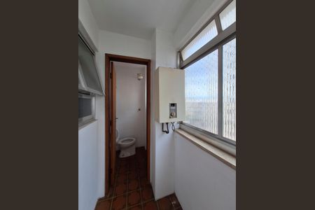 Apartamento para alugar com 120m², 3 quartos e 1 vagaÁrea de Serviço