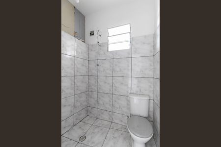 Banheiro de kitnet/studio para alugar com 1 quarto, 20m² em Parada Quinze de Novembro, São Paulo