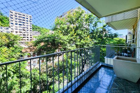 Apartamento para alugar com 90m², 2 quartos e 1 vaga Apartamento para alugar com 90m², 2 quartos e 1 vagaVaranda da Suíte