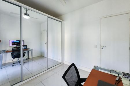 Apartamento para alugar com 90m², 2 quartos e 1 vaga Apartamento para alugar com 90m², 2 quartos e 1 vagaQuarto