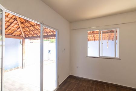 Sala de casa para alugar com 2 quartos, 90m² em Campo Grande, Rio de Janeiro