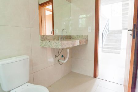 Casa de condomínio à venda com 165m², 3 quartos e 1 vagaBanheiro Social